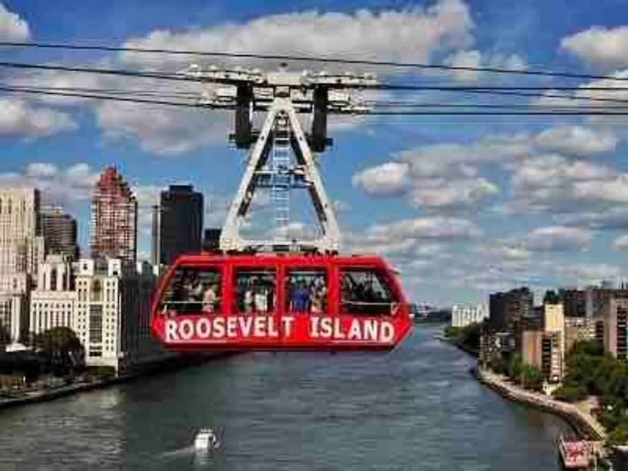 3 Bedrooms 1 Bath Apt, 10 Min To Manhattan! New York Apartment