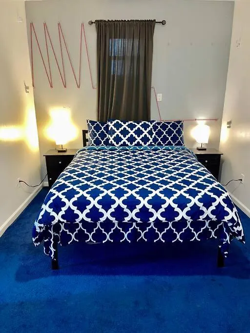 3 Bedrooms 1 Bath Apt, 10 Min To Manhattan! New York 0*,  United States